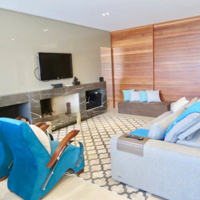 Casa Residencial com 385m², 5 quartos, 5 suítes, 2 garagens, no bairro Jurerê Internacional em Floranópolis