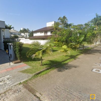 Terrenos Residenciais com 450m², no bairro Jurerê Internacional em Florianópolis