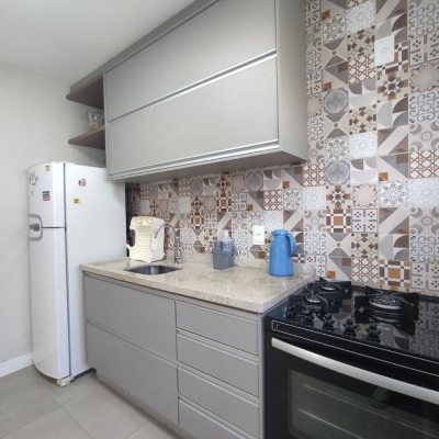 Casa Residencial com 119m², 3 quartos (sendo 1 suíte), 2 garagens, no bairro Daniela em Florianópolis