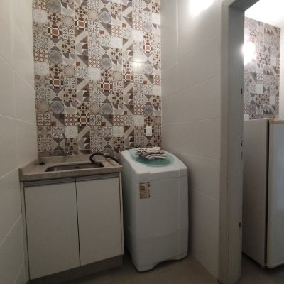 Casa Residencial com 119m², 3 quartos (sendo 1 suíte), 2 garagens, no bairro Daniela em Florianópolis