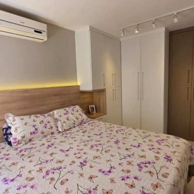 Apartamentos com 91m², 3 quartos, 1 suíte, 2 garagens, no bairro Trindade em Florianópolis