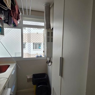 Apartamentos com 91m², 3 quartos, 1 suíte, 2 garagens, no bairro Trindade em Florianópolis