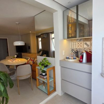 Apartamentos com 91m², 3 quartos, 1 suíte, 2 garagens, no bairro Trindade em Florianópolis