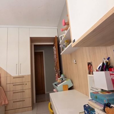 Apartamentos com 91m², 3 quartos, 1 suíte, 2 garagens, no bairro Trindade em Florianópolis