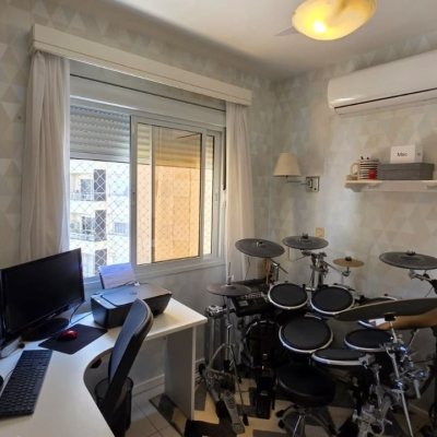 Apartamentos com 91m², 3 quartos, 1 suíte, 2 garagens, no bairro Trindade em Florianópolis