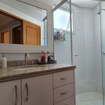 Apartamentos com 91m², 3 quartos, 1 suíte, 2 garagens, no bairro Trindade em Florianópolis