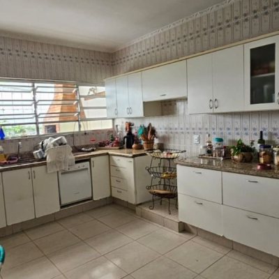 Casa Residencial/Comercial com 288m², 4 garagens, no bairro Saco Dos Limões em Florianópolis