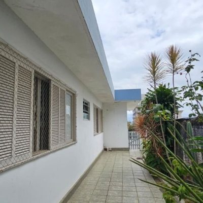Casa Residencial/Comercial com 288m², 4 garagens, no bairro Saco Dos Limões em Florianópolis