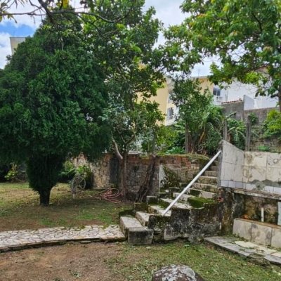 Casa Residencial/Comercial com 288m², 4 garagens, no bairro Saco Dos Limões em Florianópolis