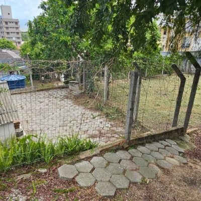 Casa Residencial/Comercial com 288m², 4 garagens, no bairro Saco Dos Limões em Florianópolis