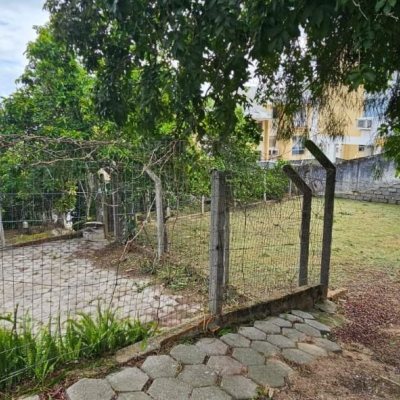 Casa Residencial/Comercial com 288m², 4 garagens, no bairro Saco Dos Limões em Florianópolis