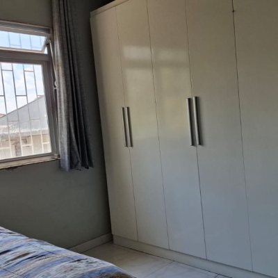 Casa Residencial com 70m², 3 quartos, 1 garagem, no bairro Barreiros em São José