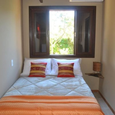 Casa Residencial com 322m², 7 quartos (sendo 7 suítes), 8 garagens, no bairro Pântano Do Sul em Florianópolis