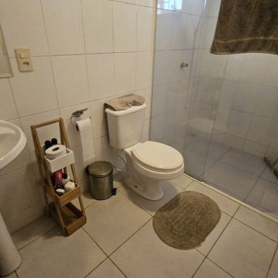 Casa Residencial com 230m², 3 quartos (sendo 2 suítes), 2 garagens, no bairro Centro em São José