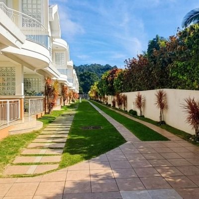 Casa em Condomínio com 103m², 2 quartos, 2 suítes, 1 garagem, no bairro Canasvieiras em Florianópolis
