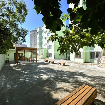 Apartamentos com 43m², 1 quarto, 1 garagem, no bairro Capoeiras em Florianópolis