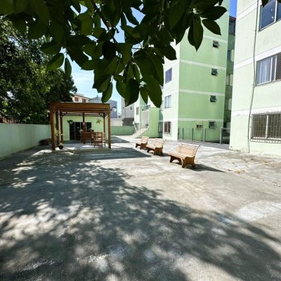 Apartamentos com 43m², 1 quarto, 1 garagem, no bairro Capoeiras em Florianópolis