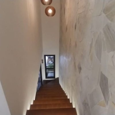 Casa Residencial com 162m², 3 quartos (sendo 3 suítes), 2 garagens, no bairro Rio Tavares em Florianópolis