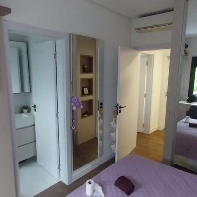 Casa Residencial com 162m², 3 quartos (sendo 3 suítes), 2 garagens, no bairro Rio Tavares em Florianópolis