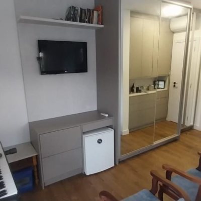 Casa Residencial com 162m², 3 quartos (sendo 3 suítes), 2 garagens, no bairro Rio Tavares em Florianópolis