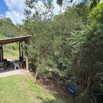 Chacara com 100m², 1 quarto, 3 garagens, no bairro Localidade De Freitas em Paulo Lopes