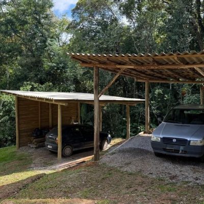 Chacara com 100m², 1 quarto, 3 garagens, no bairro Localidade De Freitas em Paulo Lopes