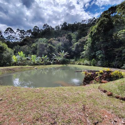 Chacara com 100m², 1 quarto, 3 garagens, no bairro Localidade De Freitas em Paulo Lopes