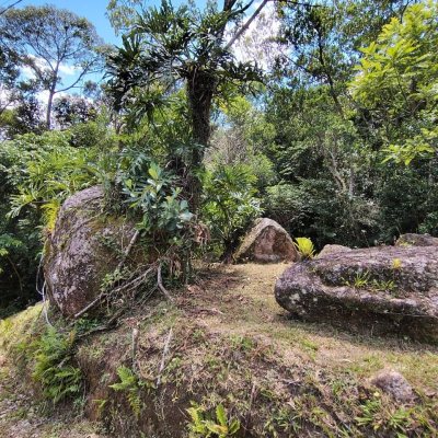 Chacara com 100m², 1 quarto, 3 garagens, no bairro Localidade De Freitas em Paulo Lopes