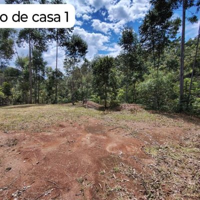 Chacara com 100m², 1 quarto, 3 garagens, no bairro Localidade De Freitas em Paulo Lopes