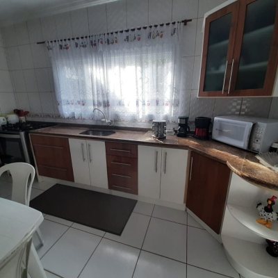 Casa Residencial com 150m², 3 quartos, 1 suíte, 1 garagem, no bairro Serraria em São José