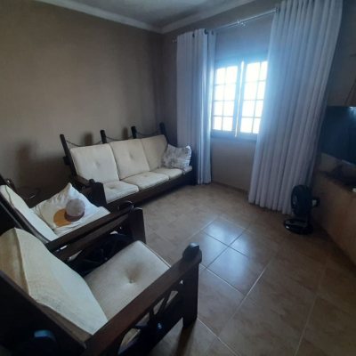 Casa Residencial com 150m², 3 quartos, 1 suíte, 1 garagem, no bairro Serraria em São José