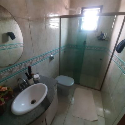 Casa Residencial com 150m², 3 quartos, 1 suíte, 1 garagem, no bairro Serraria em São José