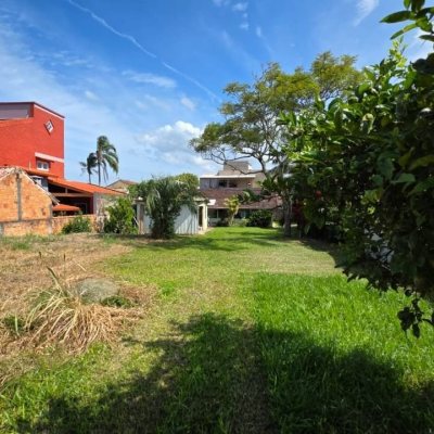 Terreno Comercial/Residencial com 787m², no bairro Campeche em Florianópolis
