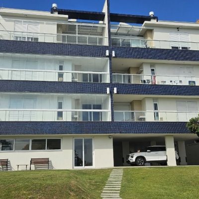 Apartamentos com 101m², 3 quartos, 1 suíte, 1 garagem, no bairro Canasvieiras em Florianópolis