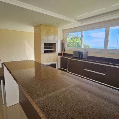 Apartamentos com 101m², 3 quartos, 1 suíte, 1 garagem, no bairro Canasvieiras em Florianópolis
