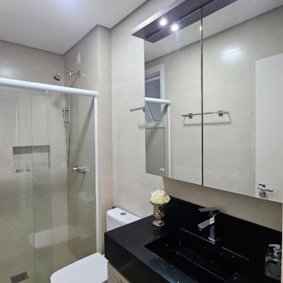 Apartamentos com 101m², 3 quartos, 1 suíte, 1 garagem, no bairro Canasvieiras em Florianópolis