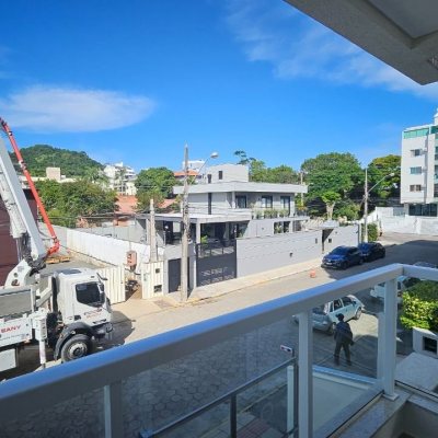 Apartamentos com 101m², 3 quartos, 1 suíte, 1 garagem, no bairro Canasvieiras em Florianópolis