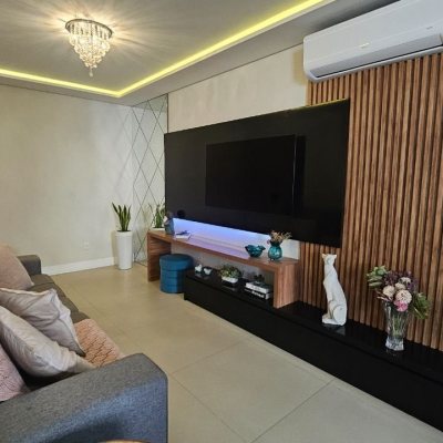 Apartamentos com 101m², 3 quartos, 1 suíte, 1 garagem, no bairro Canasvieiras em Florianópolis