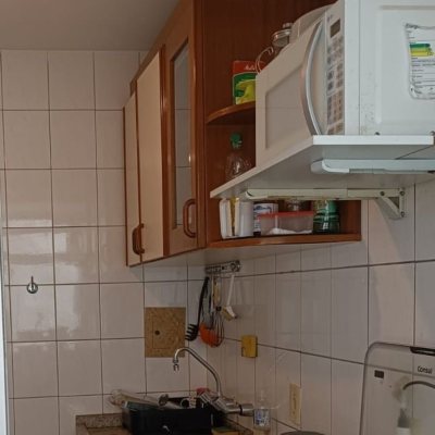 Apartamentos com 40m², 1 quarto (sendo 1 suíte), no bairro Centro em Floranópolis