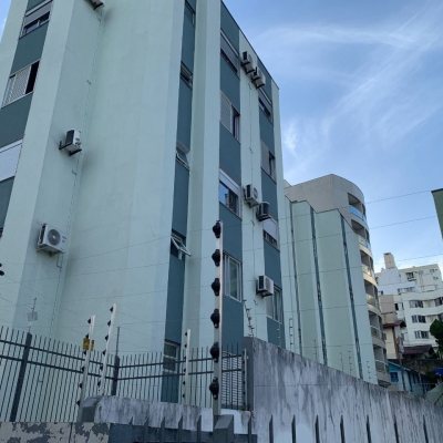 Apartamentos com 72m², 2 quartos, 1 suíte, 1 garagem, no bairro Trindade em Florianópolis