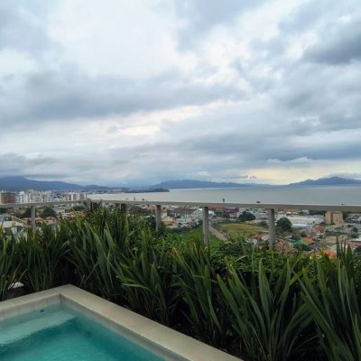 Apartamentos com 76m², 2 quartos (sendo 2 suítes), 1 garagem, no bairro Jardim Atlântico em Florianópolis