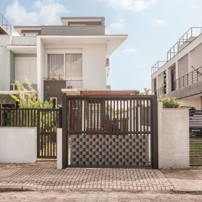 Casa Residencial com 124m², 3 quartos, 1 suíte, 2 garagens, no bairro Campeche em Florianópolis