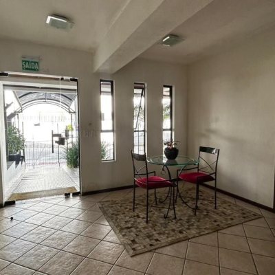 Apartamentos com 71m², 2 quartos (sendo 1 suíte), 1 garagem, no bairro Abraão em Florianópolis