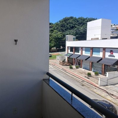 Apartamentos com 71m², 2 quartos (sendo 1 suíte), 1 garagem, no bairro Abraão em Florianópolis