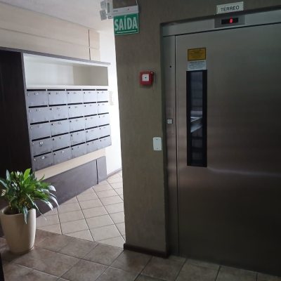 Apartamentos com 71m², 2 quartos (sendo 1 suíte), 1 garagem, no bairro Abraão em Florianópolis