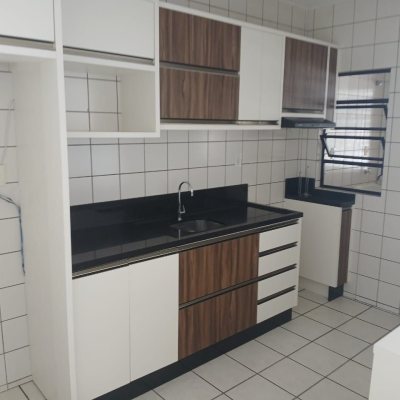 Apartamentos com 71m², 2 quartos (sendo 1 suíte), 1 garagem, no bairro Abraão em Florianópolis