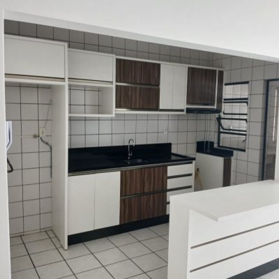 Apartamentos com 71m², 2 quartos (sendo 1 suíte), 1 garagem, no bairro Abraão em Florianópolis