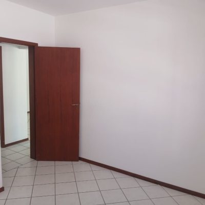 Apartamentos com 71m², 2 quartos (sendo 1 suíte), 1 garagem, no bairro Abraão em Florianópolis