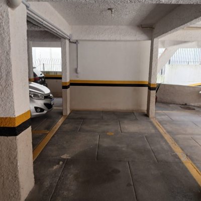 Apartamentos com 71m², 2 quartos (sendo 1 suíte), 1 garagem, no bairro Abraão em Florianópolis