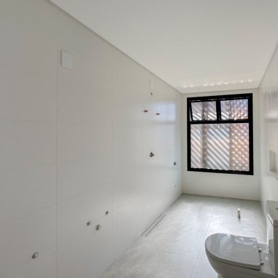 Apartamentos com 148m², 3 quartos, 3 suítes, 2 garagens, no bairro Jurerê em Florianópolis